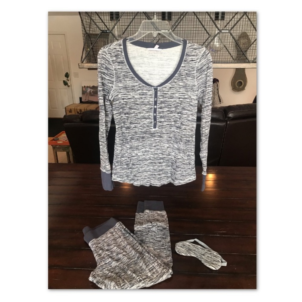 Victoria’s Secret Pajama Set